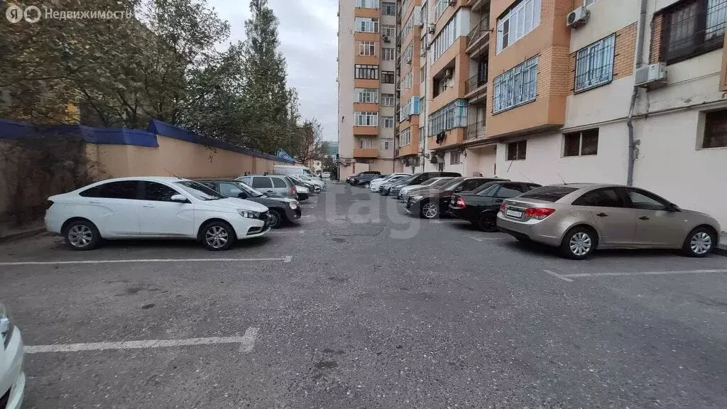 3-комнатная квартира: Махачкала, улица Гайдара Гаджиева, 22А (136 м) - Фото 0