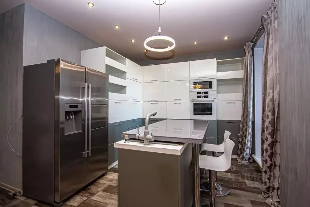 3-к кв. Новосибирская область, Новосибирск ул. Есенина, 67 (117.0 м) - Фото 1