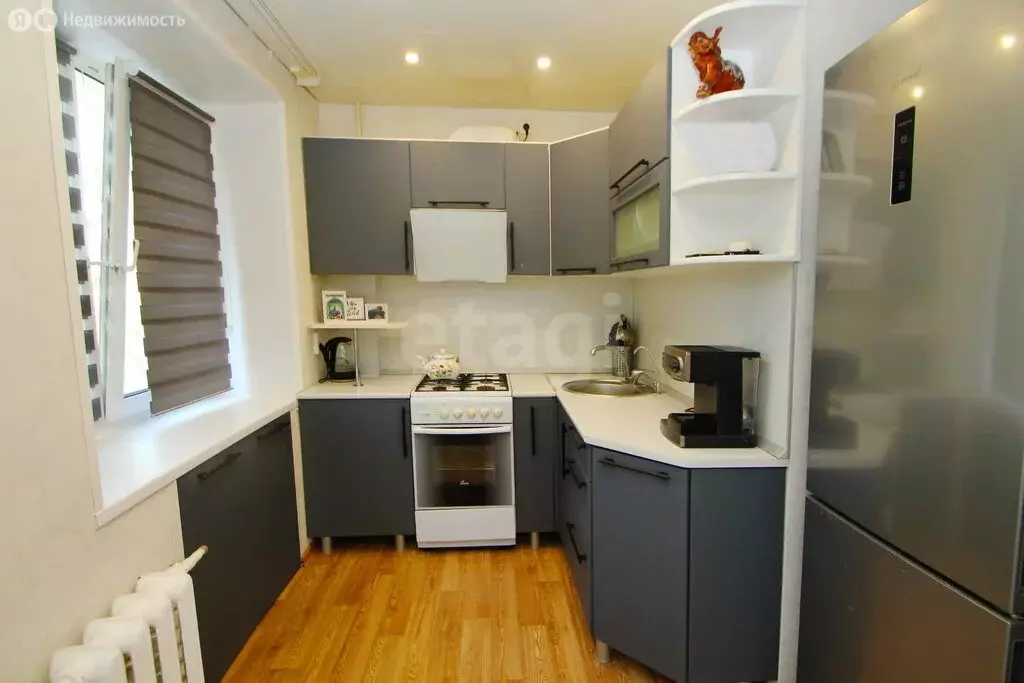 2-комнатная квартира: Ялуторовск, улица 50 лет Октября, 6 (43.1 м) - Фото 1