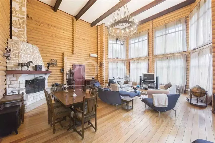 Коттедж в Московская область, Красногорск городской округ, с. ... - Фото 1