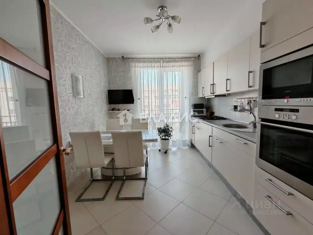 3-к кв. Калининградская область, Калининград ул. Белинского, 42 (81.4 ... - Фото 1