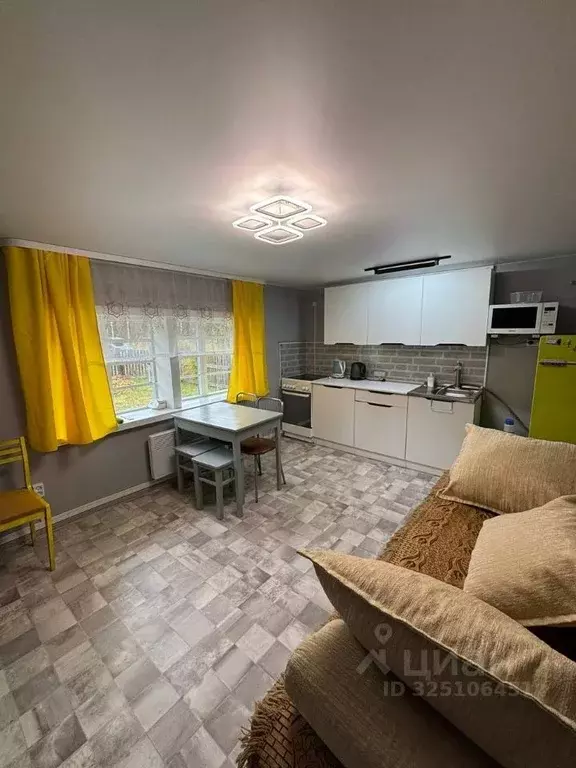 Дом в Пермский край, Краснокамск пл. Гознака (36 м) - Фото 1