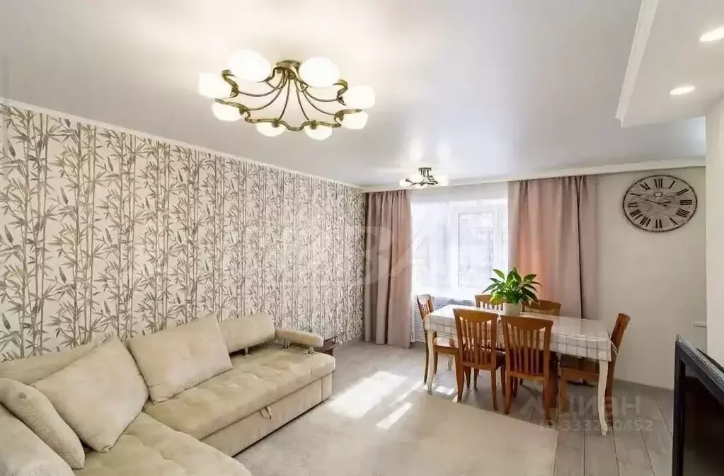 1-к кв. Тюменская область, Тюмень ул. Республики, 90 (54.0 м) - Фото 2