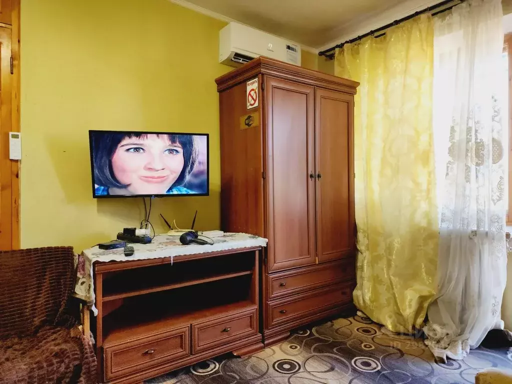 1-к кв. Крым, Симферополь ул. Севастопольская, 27 (33.0 м) - Фото 2