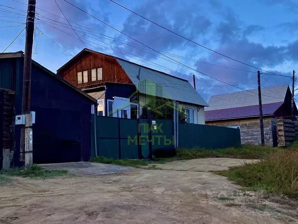 Дом в Бурятия, Улан-Удэ Солнечный мкр, ул. Загустайская (80 м) - Фото 0