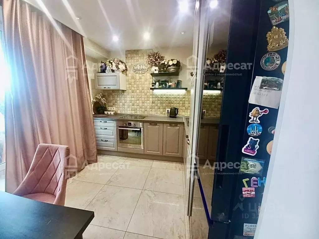 2-к кв. Волгоградская область, Волгоград ул. 8-й Воздушной Армии, 10а ... - Фото 2