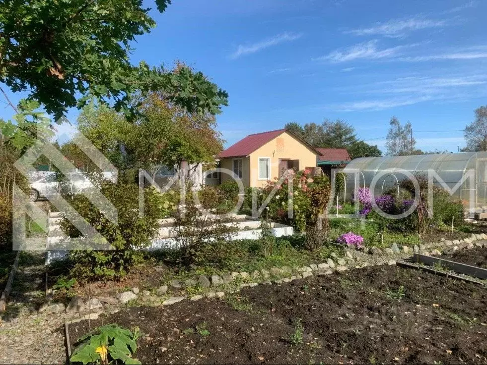 Дом в Сахалинская область, Южно-Сахалинск Морская ул., 9 (30 м) - Фото 1