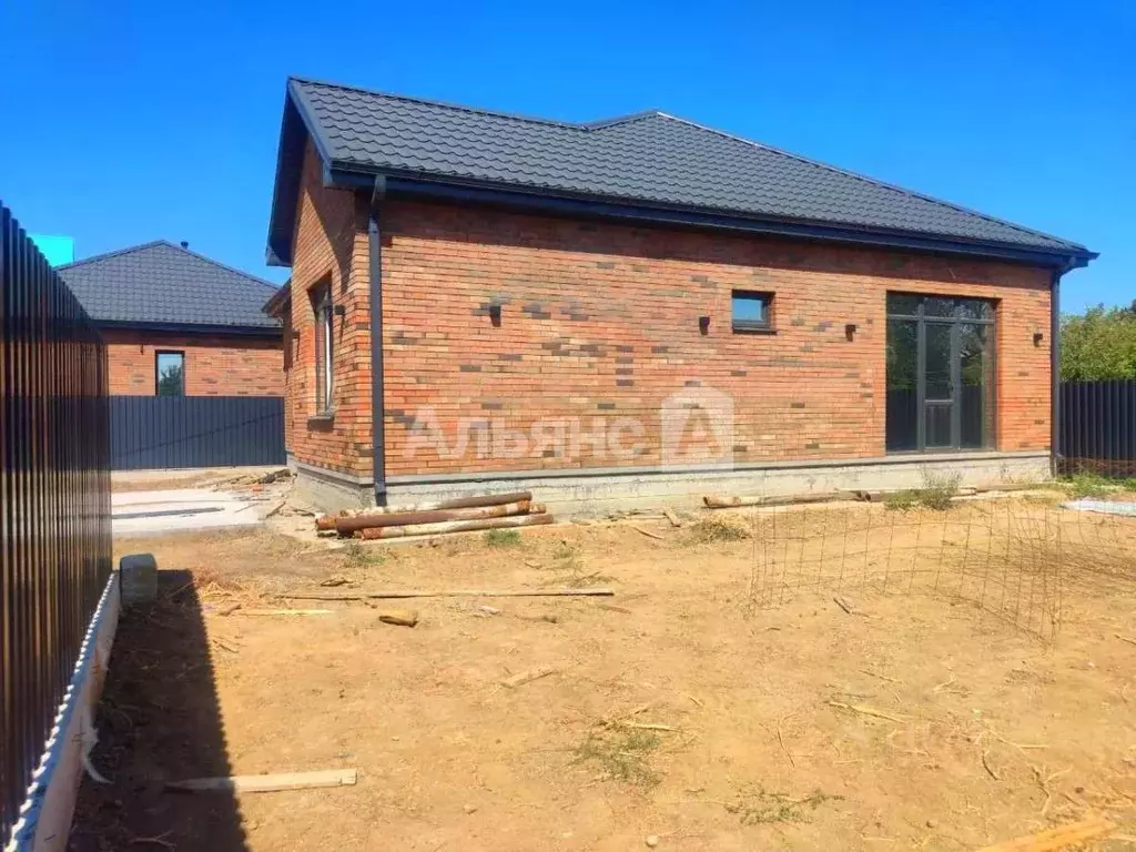 Дом в Ростовская область, Волгодонск Набережная ул. (110 м) - Фото 1