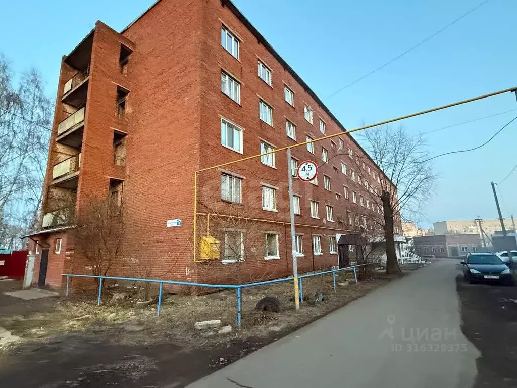 Комната Удмуртия, Сарапульский район, с. Сигаево ул. Лермонтова, 17 ... - Фото 0