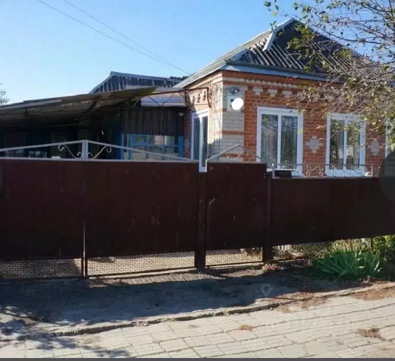 Дом в Краснодарский край, Тбилисская ст-ца ул. Дзержинского, 21 (62 м) - Фото 0