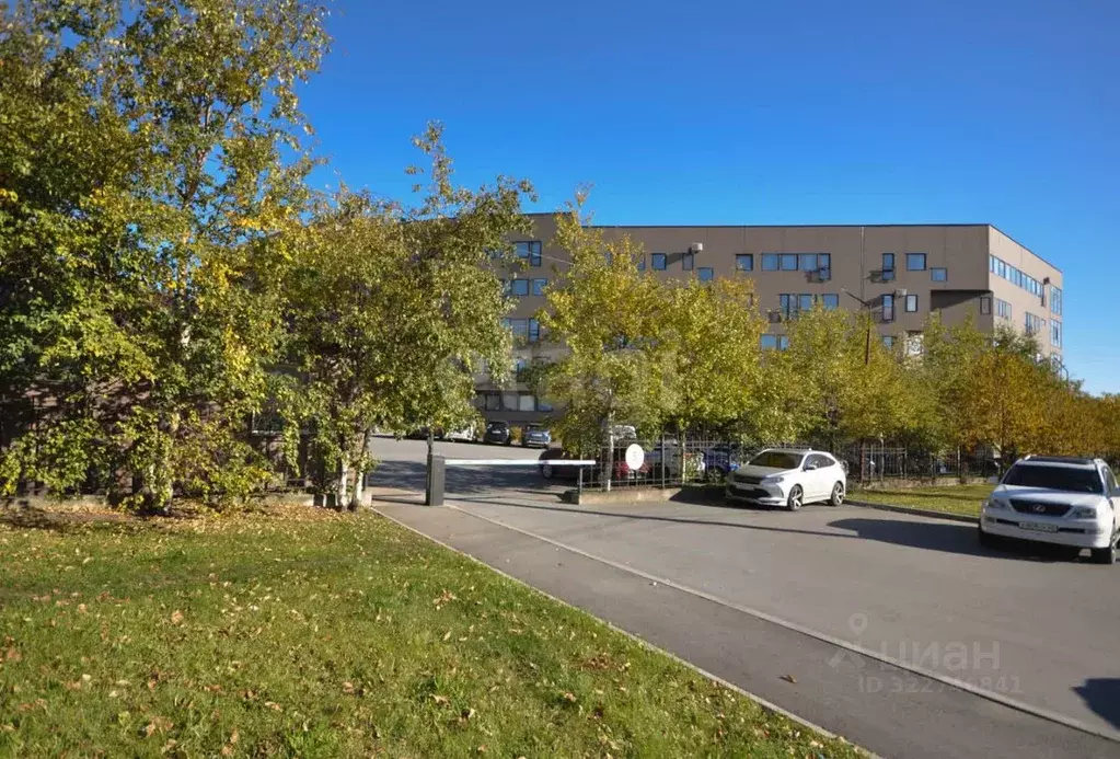 3-к кв. Сахалинская область, Южно-Сахалинск ул. Алексея Максимовича ... - Фото 2