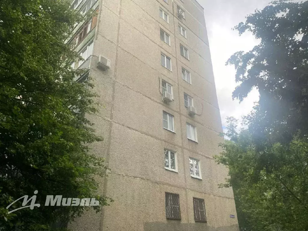 Продается 4-комнатная квартира - Фото 2