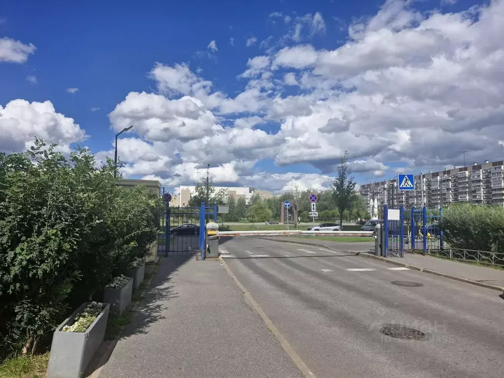 2-к кв. Санкт-Петербург ул. Бадаева, 8к2 (54.3 м) - Фото 1