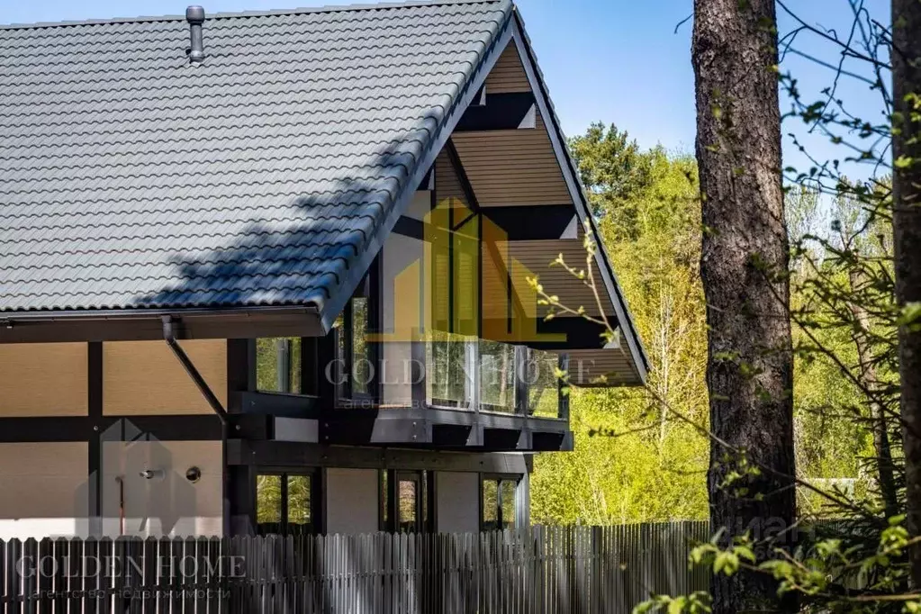 Дом в Санкт-Петербург, Санкт-Петербург, Зеленогорск ул. Строителей ... - Фото 1