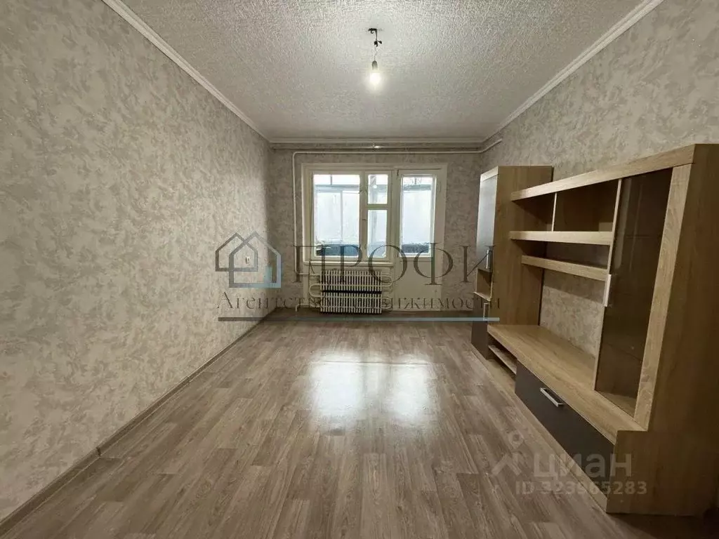 2-к кв. Белгородская область, Новый Оскол Ливенская ул., 136 (50.1 м) - Фото 1