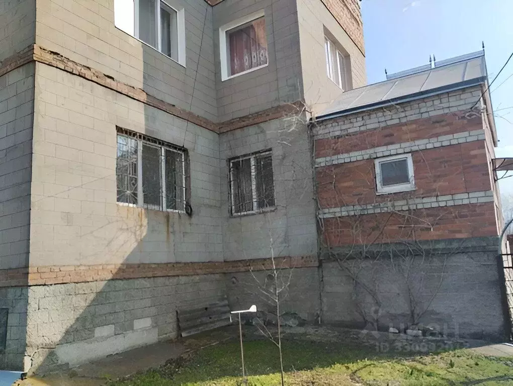 Дом в Краснодарский край, Кущевская ст-ца  (219 м) - Фото 2
