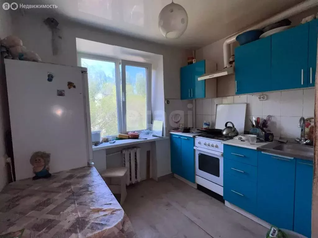 3-комнатная квартира: Саратов, улица имени В.И. Лебедева-Кумача, 74А ... - Фото 1