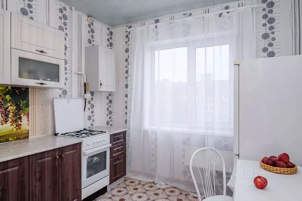 2-к кв. Омская область, Омск ул. 2-я Железнодорожная, 5 (53.3 м) - Фото 1