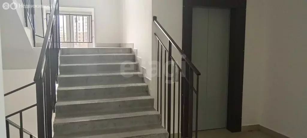 1-комнатная квартира: Абакан, улица Бограда, 160 (42.7 м) - Фото 0