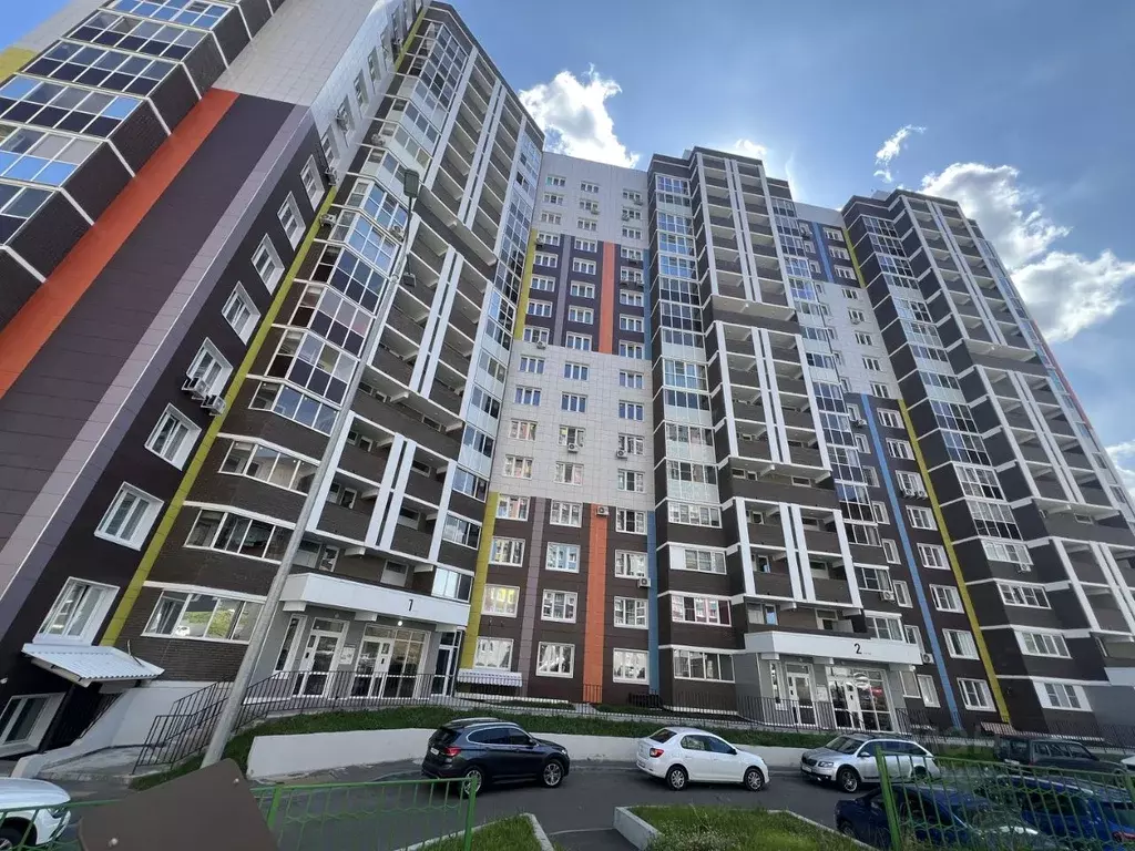 3-к кв. Чувашия, Чебоксары Гражданская ул., 95к1 (87.2 м) - Фото 1