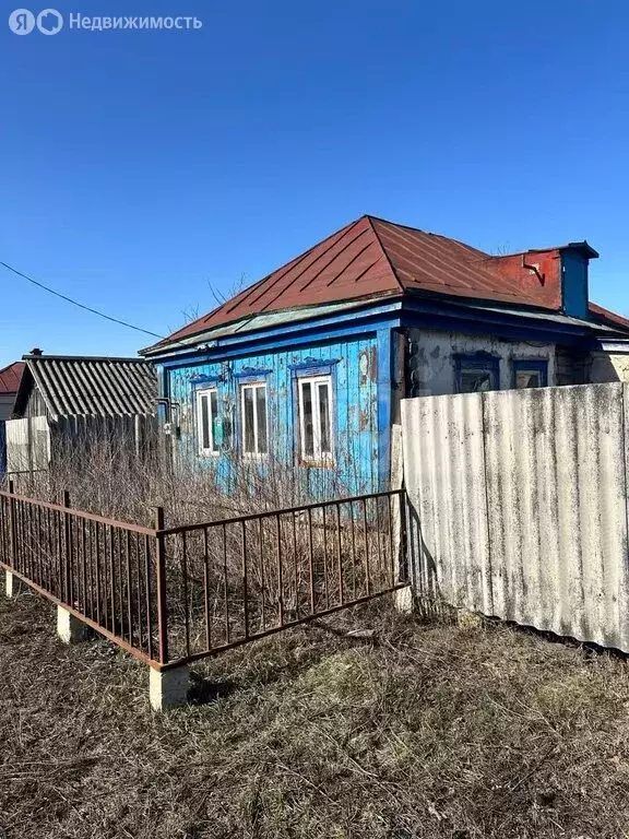 Дом в село Иловка, Красногвардейская улица (33.4 м) - Фото 1