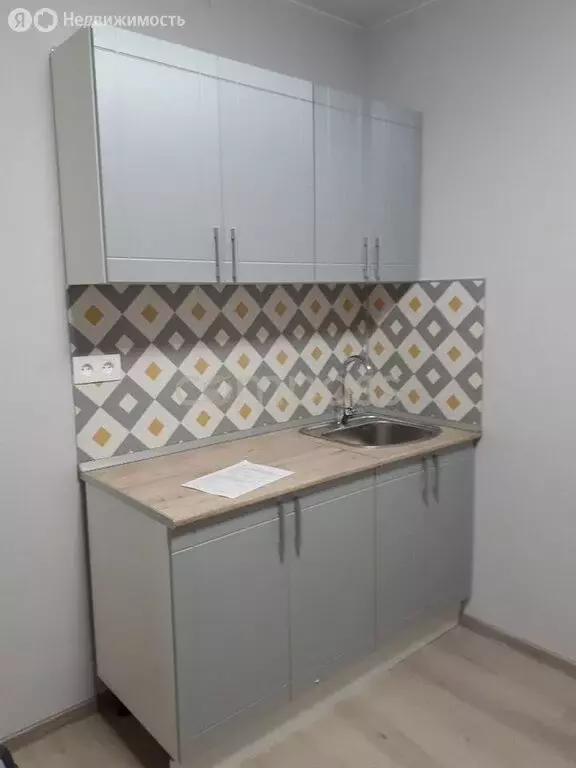 Квартира-студия: Тюмень, улица Новосёлов, 107к1 (15.2 м) - Фото 1