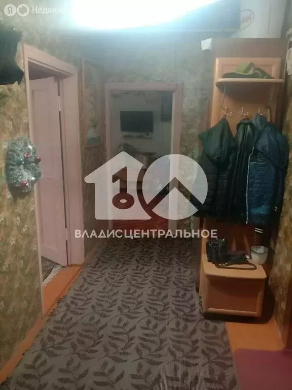 2-комнатная квартира: поселок Агролес, улица Мичурина, 9 (50 м) - Фото 0