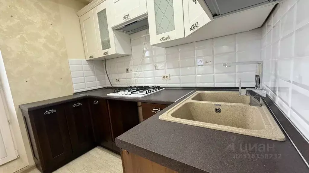 2-к кв. Кировская область, Киров Лянгасы сл., ул. Молчановская, 8 ... - Фото 0