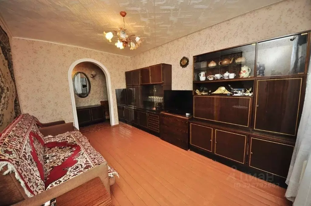 2-к кв. Башкортостан, Ишимбай Советская ул., 94 (44.0 м) - Фото 1