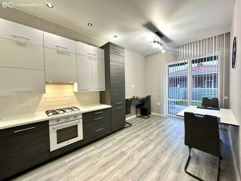 Дом в Калининградская область, Гурьевский муниципальный округ, посёлок ... - Фото 1