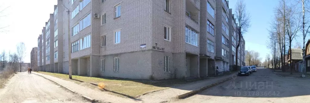 Помещение свободного назначения в Новгородская область, Боровичи наб. ... - Фото 0