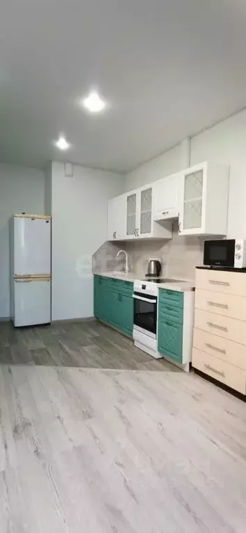 2-к кв. Тюменская область, Тюмень ул. Парада Победы, 7 (45.0 м) - Фото 2