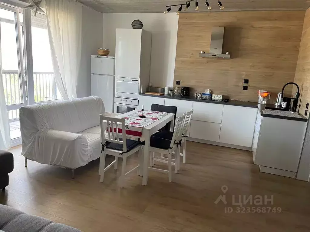 2-к кв. Карелия, Петрозаводск ул. Тапиола, 1 (58.0 м) - Фото 1