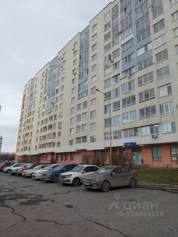 3-к кв. Свердловская область, Екатеринбург ул. Пехотинцев, 3к4 (67.7 ... - Фото 1