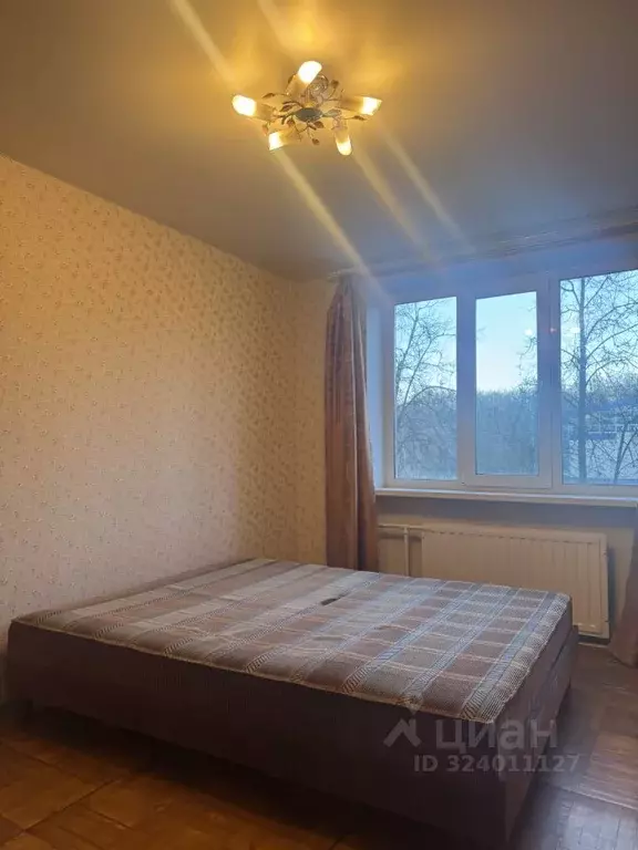 Комната Санкт-Петербург ул. Коммуны, 48 (13.0 м) - Фото 1