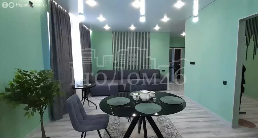 Квартира-студия: Курск, Коммунистическая улица, 1 (63.9 м) - Фото 1