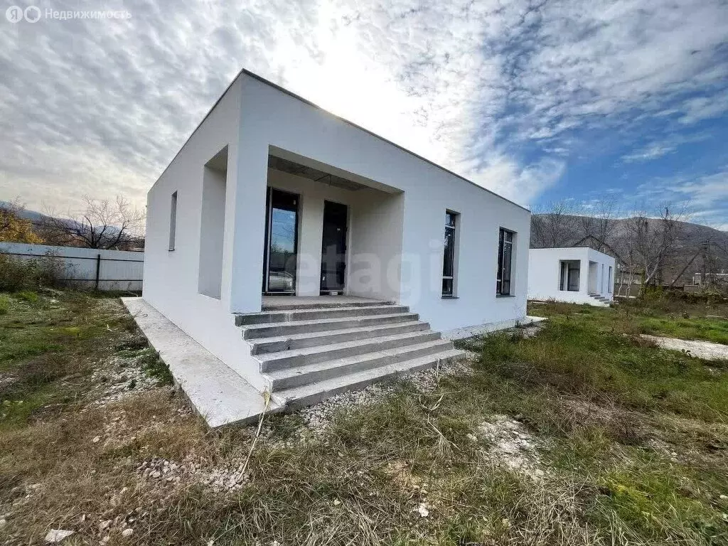 Дом в Перевальное, Береговая улица (132 м) - Фото 1