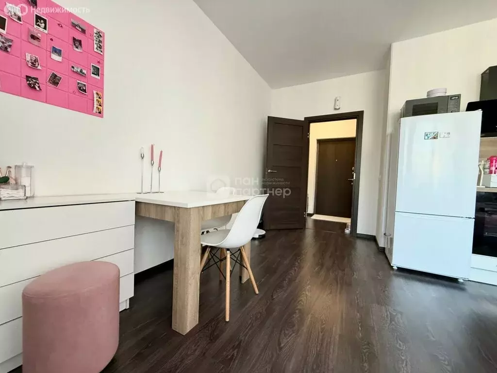 Квартира-студия: Санкт-Петербург, Верхне-Каменская улица, 9к1 (24.3 м) - Фото 1