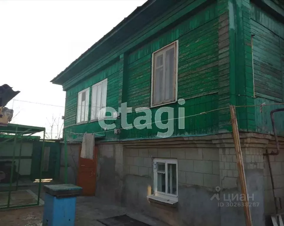 Дом в Саратовская область, Балашов ул. Черняховского, 18 (180 м) - Фото 0