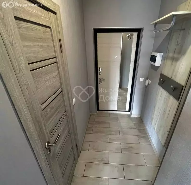 Квартира-студия: Волгоград, улица Пархоменко, 2 (39.5 м) - Фото 1