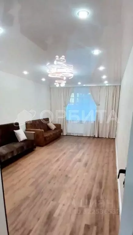 3-к кв. Тюменская область, Тюмень ул. Павла Шарова, 17 (97.3 м) - Фото 1