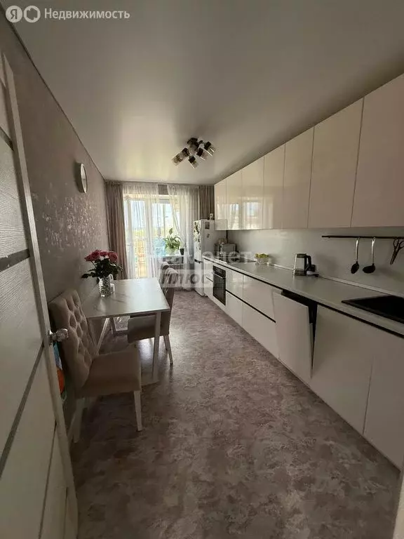 2-комнатная квартира: Октябрьский, улица Рахимьяна Насырова, 9 (56.7 ... - Фото 1