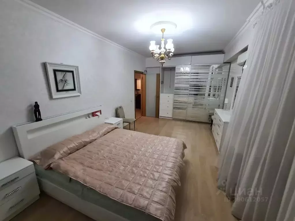2-к кв. Севастополь ул. Новороссийская, 5 (82.0 м) - Фото 0