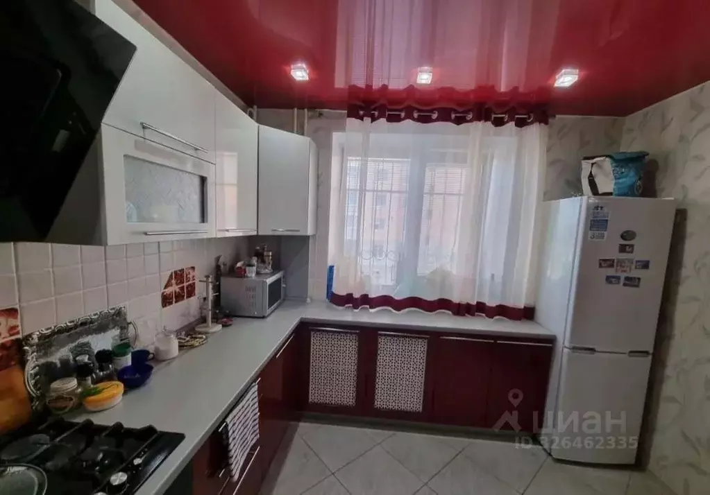 3-к кв. Саратовская область, Энгельс Студенческая ул., 68б (95.0 м) - Фото 1