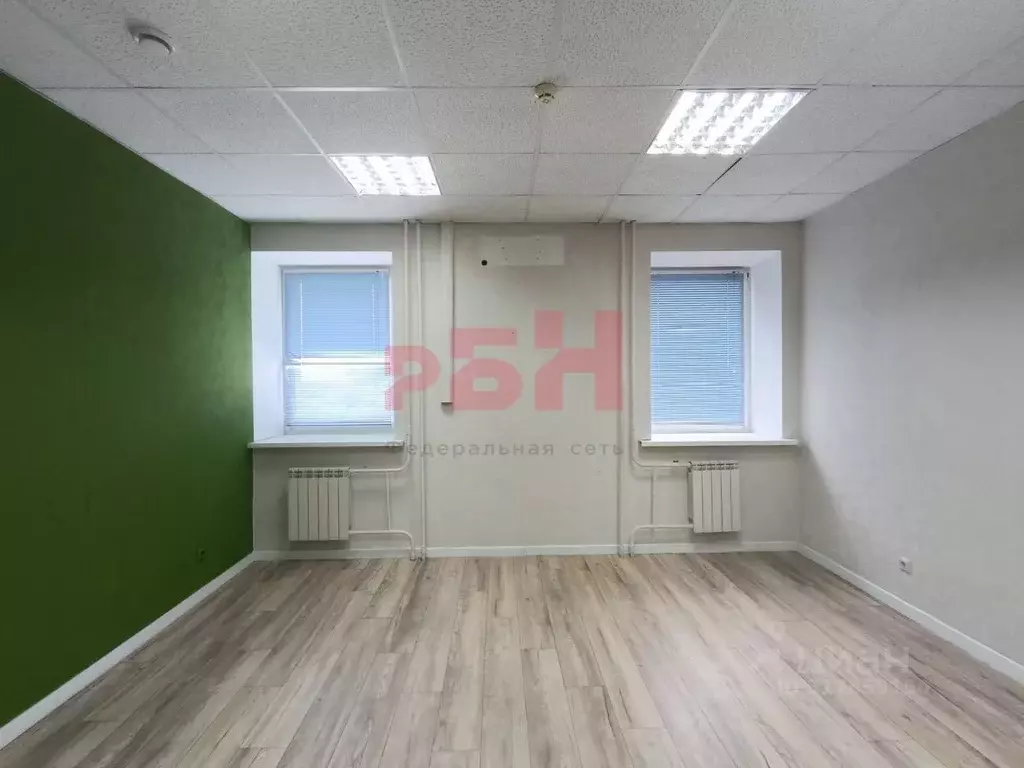 Офис в Тюменская область, Тюмень ул. Червишевский Тракт, 37 (27 м) - Фото 1