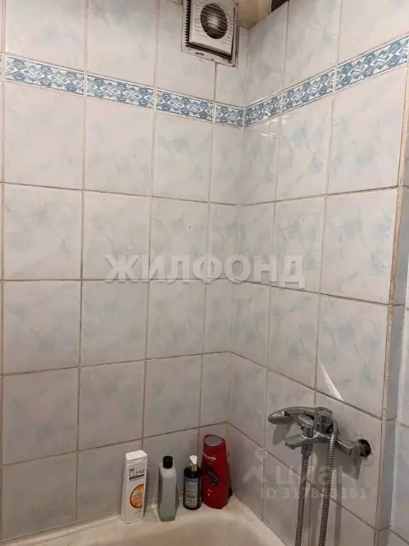 1-к кв. Новосибирская область, Новосибирск ул. Кошурникова, 4 (36.2 м) - Фото 0