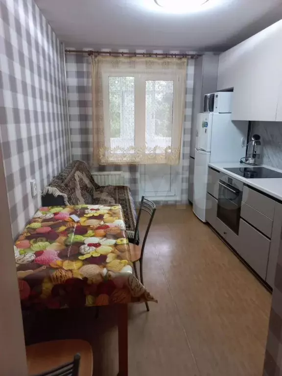 1-к. квартира, 42 м, 5/10 эт. - Фото 1