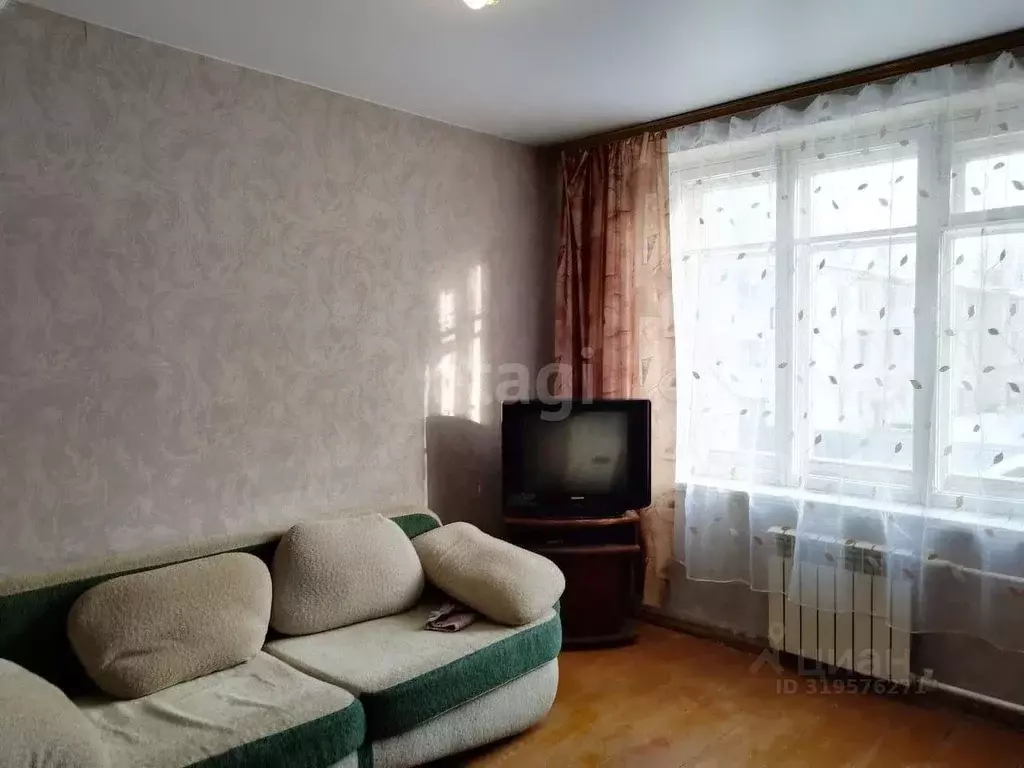 2-к кв. Нижегородская область, Кулебаки ул. Воровского, 33 (40.4 м) - Фото 0