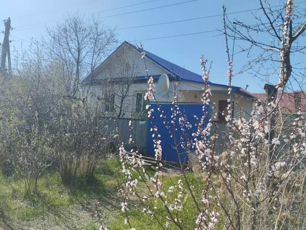 Дом в Саратовская область, Энгельс Мордва кв-л, ул. Карьерная, 34А (67 ... - Фото 0