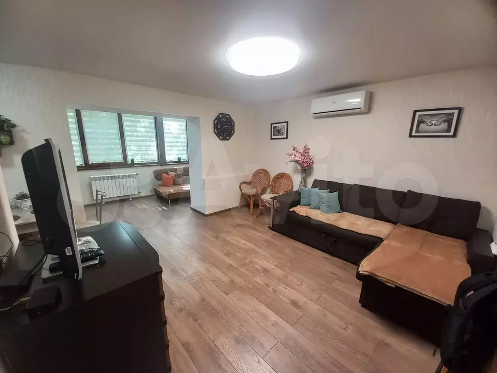 1-к. квартира, 45 м, 2/5 эт. - Фото 1